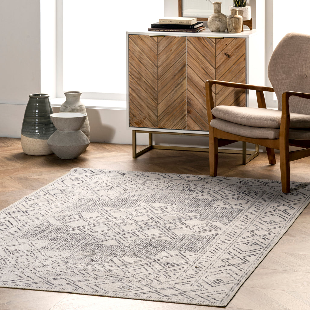 Nikita Faded Geometric Machine Washable Area Rug — nuLOOM