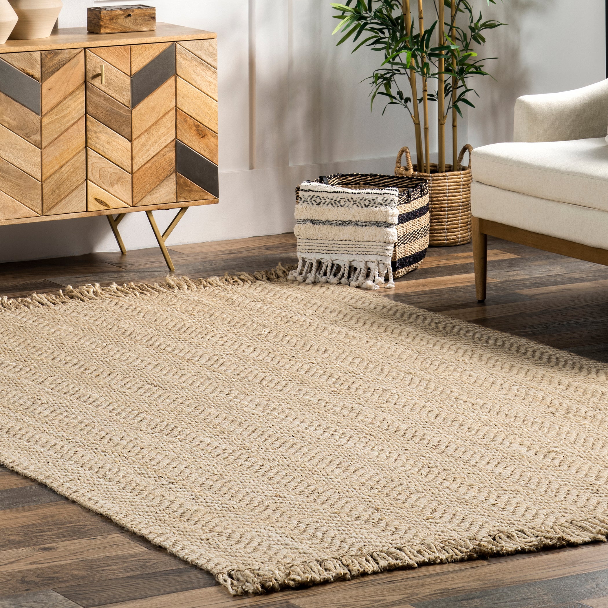 Don Chevron Jute Tasseled Area Rug — Nuloom